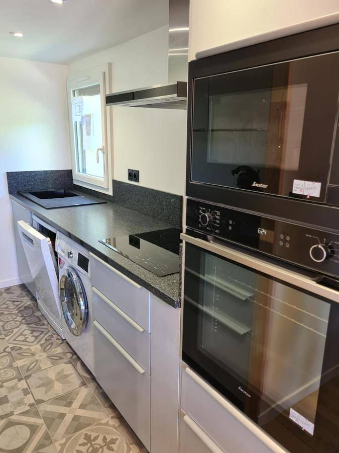 Location de vacances pour 8 personnes, avec jardin ainsi que vue et terrasse à Latour-de-Carol - 4