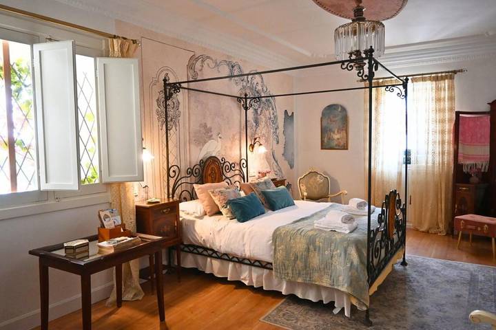 Cama y desayuno para 2 personas, con Balcón y Terraza además de Piscina y Vistas en Mula 