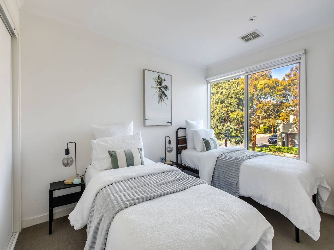 Entire apartment, Family-Friendly Home with Alfresco Patio & Bbq in Melbourne, Maribyrnong City