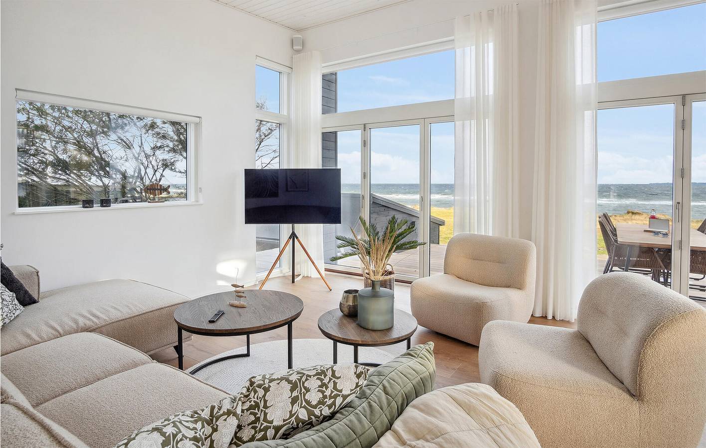 Feriehus for 6 personer med terrasse in Saksild Strand, Odder Kommune