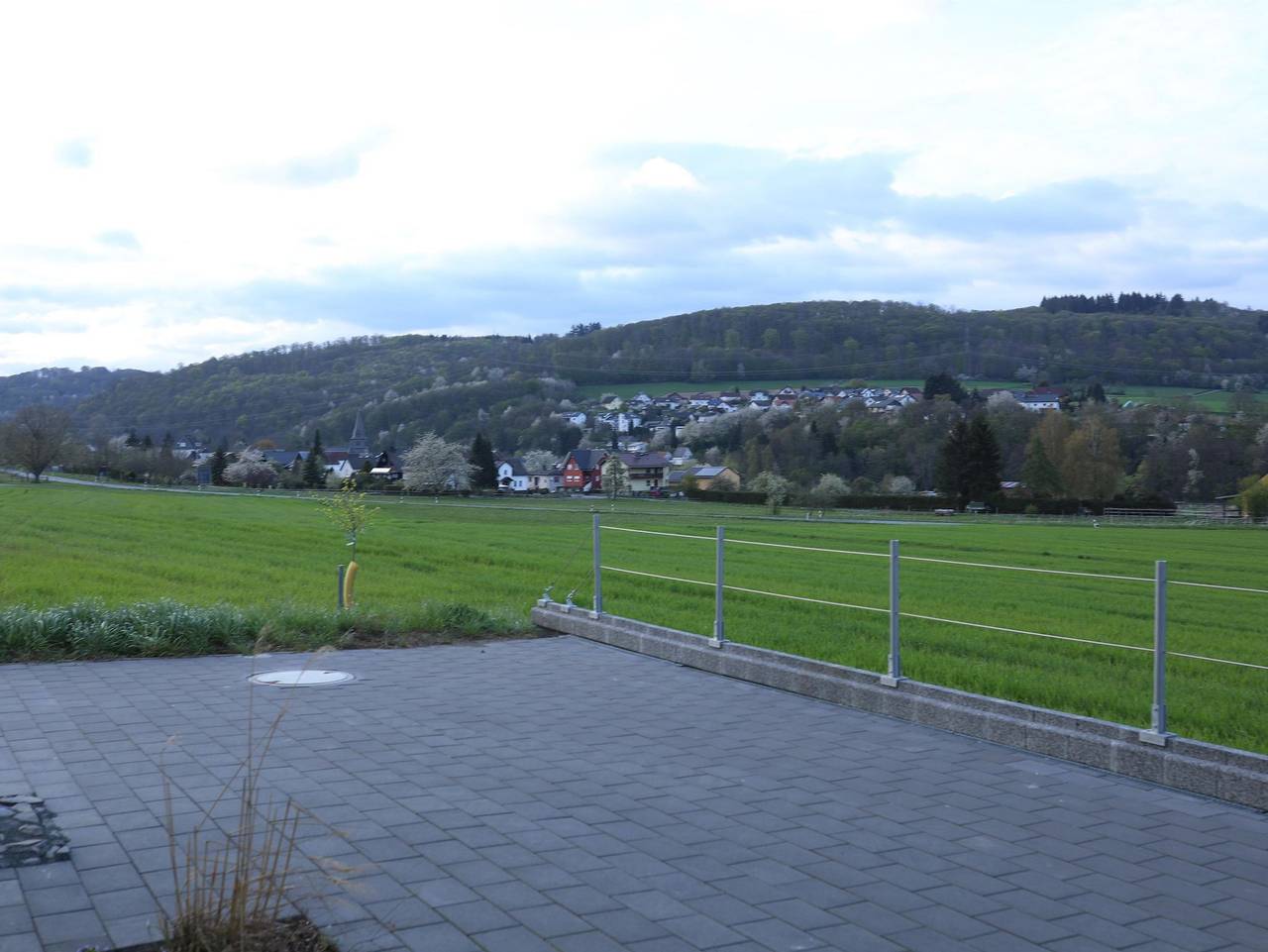 Ganze Ferienwohnung, Ferienwohnung Dianaburgblick Holzhausen - 4-Bettwohnung in Greifenstein, Lahn-Dill-Kreis