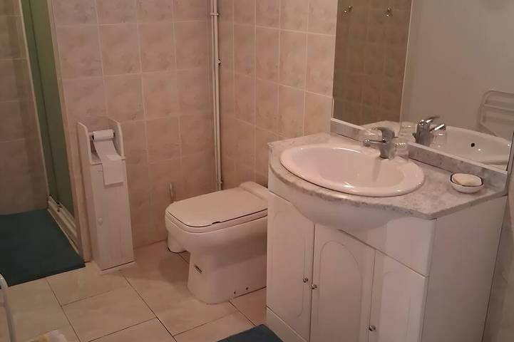 Location de vacances pour 3 personnes, avec Jardin à Antezant-la-Chapelle - 3
