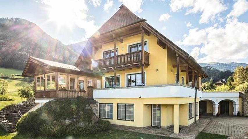 Hütte für 9 Personen, mit Balkon und Garten, kinderfreundlich in Mauterndorf