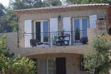 Maison de vacances pour 4 personnes, avec piscine et jardin à Trets