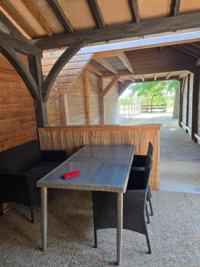 Gîte pour 4 personnes, avec terrasse dans Charny-Orée-de-Puisaye - 3