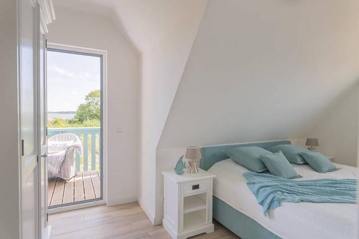 Ferienhaus \"Nautilus\" mit überdachter Loggia und Rügenblick in Kramerhof, Stralsund Umland