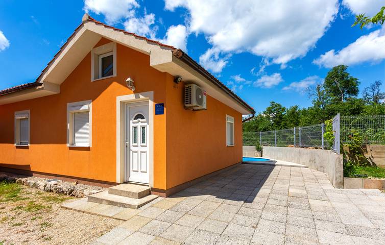 Ferienhaus für 4 Personen, mit Terrasse, mit Haustier auf Krk