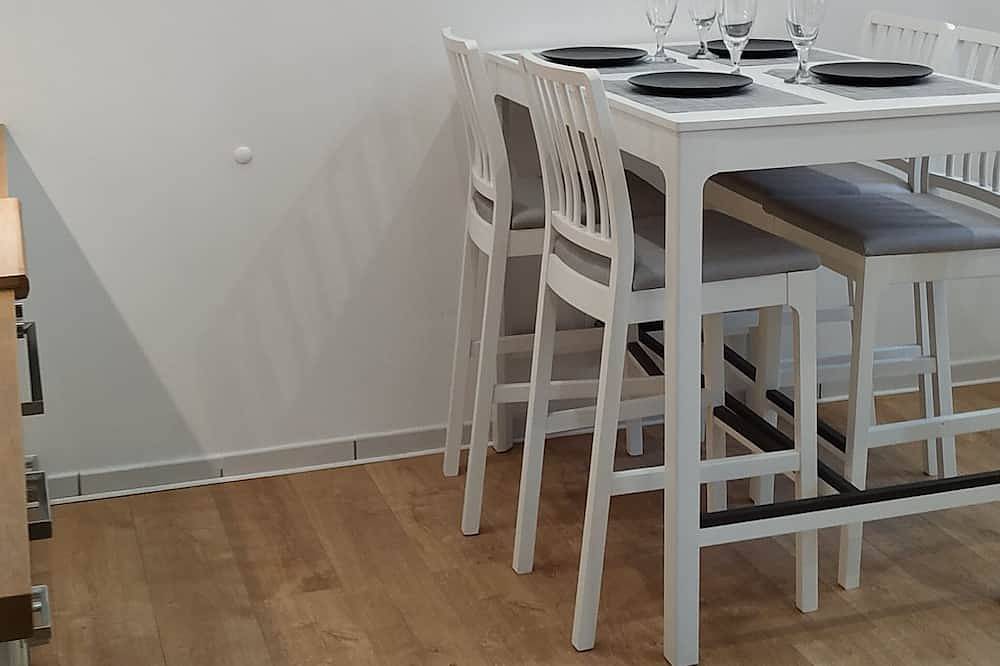 Ganze Wohnung, T1 Bis new air-conditioned fully equipped (n. 1) in Toulon, Mittelmeerküste (Frankreich)