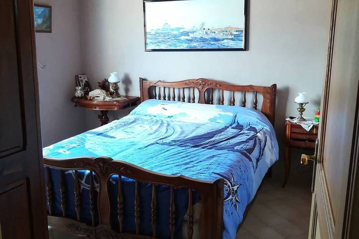 Gîte pour 9 personnes, avec piscine et jardin à Châteauneuf-les-Martigues - 2