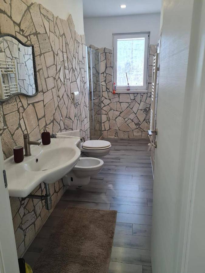 Maison d’hôte pour 2 personnes, avec vue et balcon ainsi que jardin et piscine à Bari - 4