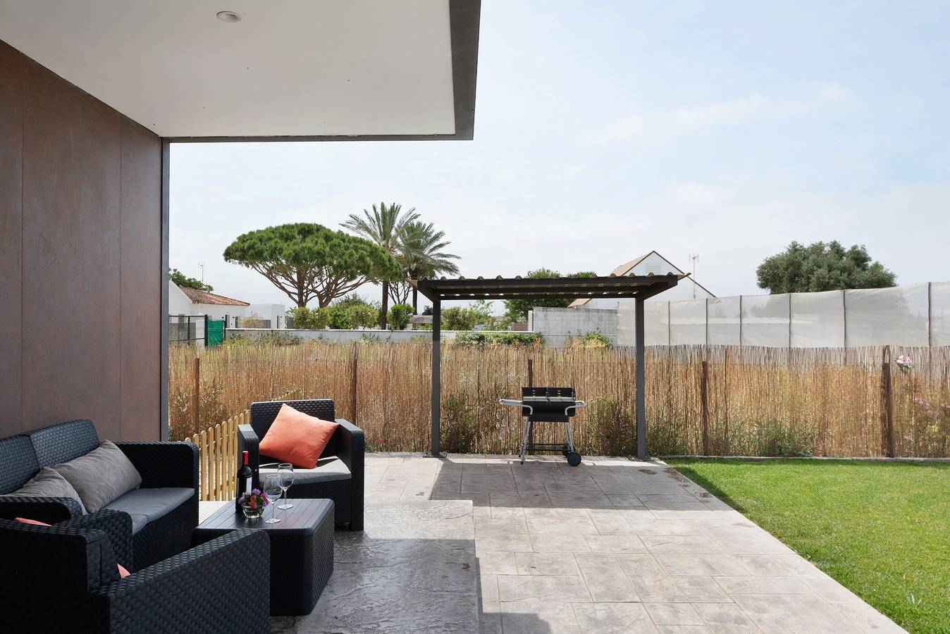 Casa de vacaciones 'Casa Valle' con piscina privada, Wi-Fi y aire acondicionado in Barrio Nuevo, Conil de la Frontera
