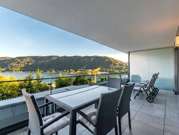 Ferienwohnung für 3 Personen, mit Balkon und Garten sowie Seeblick