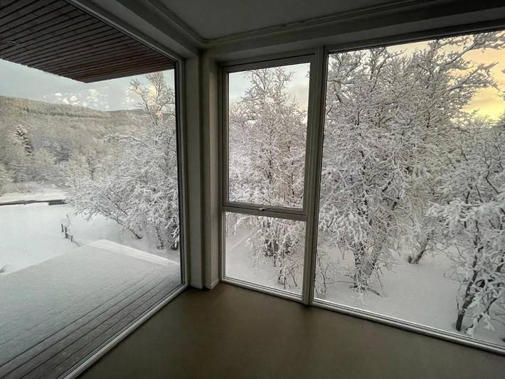 Ferienhaus für 8 Personen, mit Balkon und Whirlpool sowie Terrasse und Garten in Tromsø - 4