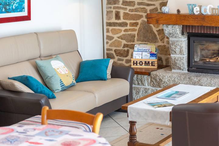 Landhaus "Au Calme" mit privater Terrasse, Garten und Wlan in Mahalon, Quimper und Umgebung