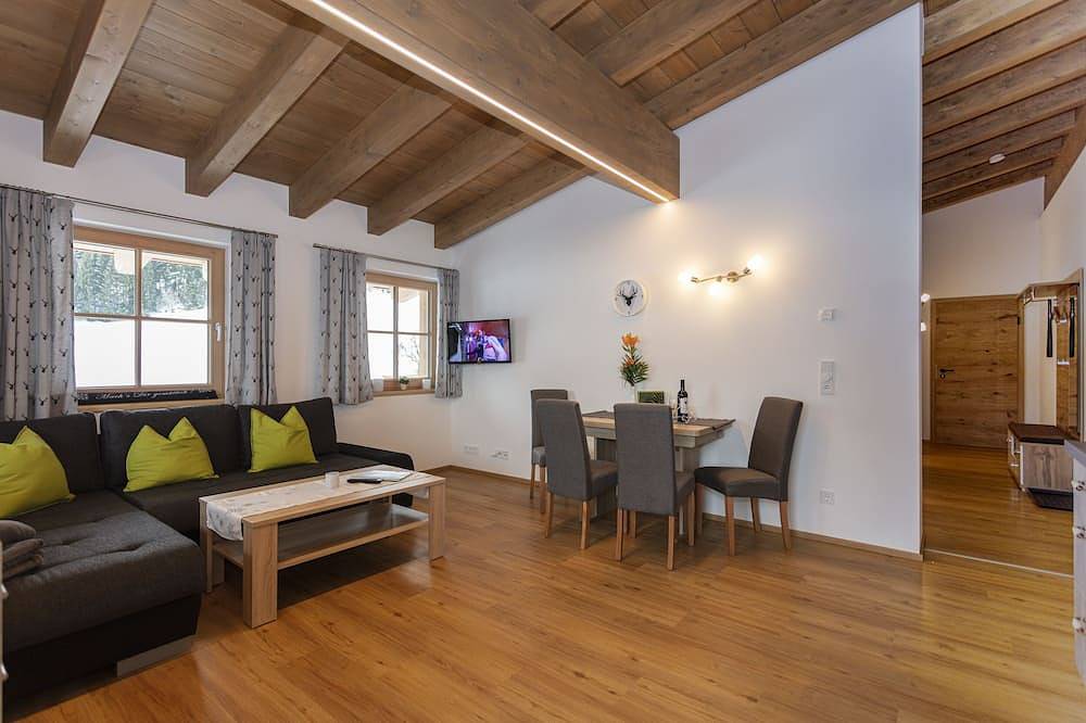 Ganze Wohnung, Urlaub am neu errichteten, familienfreundlichen  Bauernhof Egg in Fieberbrunn, Bezirk Kitzbühel