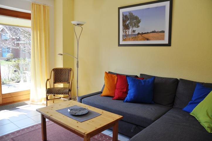 Ferienwohnung für 2 Personen, mit Terrasse in Lemkenhafen