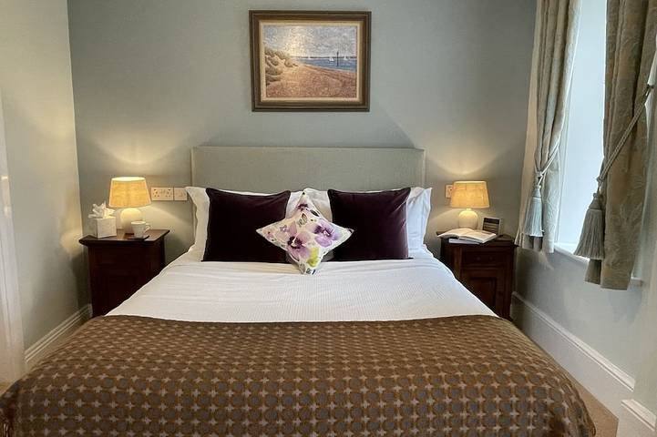 Bed and breakfast for 3 people in Somerset