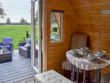 Glamping for 2 People in Suffolk, England, Photo 3