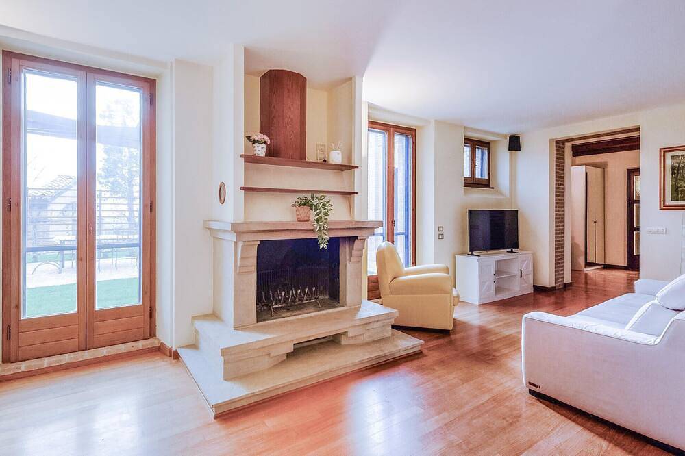 Stunning home in Macerata in Macerata, Macerata Provinz