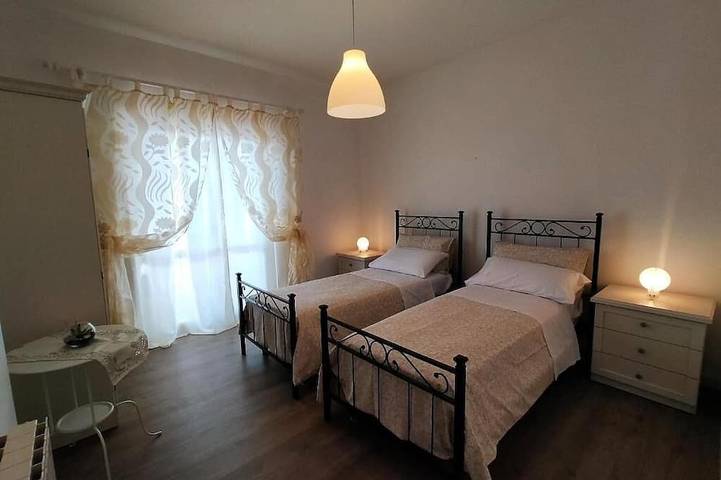 Cottage with garden and patio a few steps from the sea along the Conero Riviera in Porto Recanati, Côte Adriatique Marken
