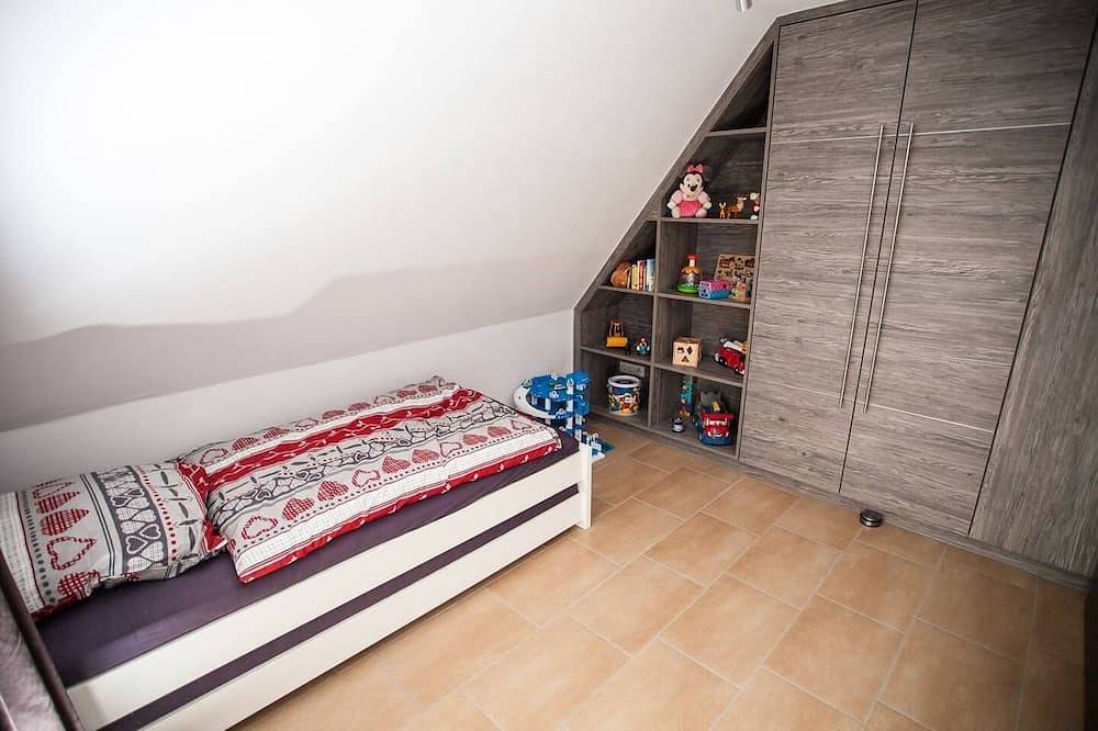Weinberghaus Prossen, Exclusives Haus mit Aussicht, Kamin, Whirlpool und Sauna in Porschdorf, Bad Schandau