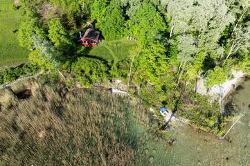 Chambre d’hôte pour 4 personnes, avec vue ainsi que jardin et vue sur le lac, adapté aux familles dans Canton de Neuchâtel