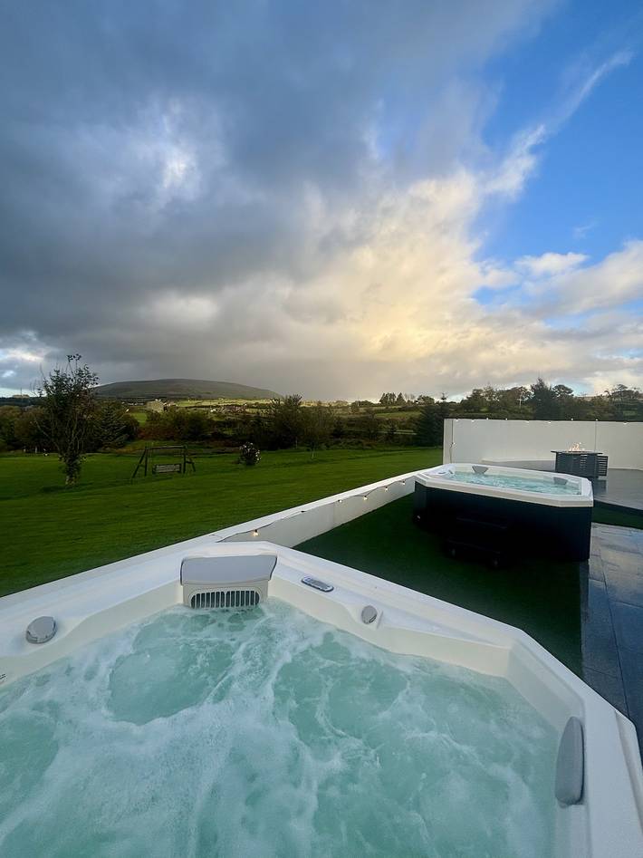 Holiday rental for 20 people, with Balcony and Hot tub as well as Terrace and Garden in County Antrim