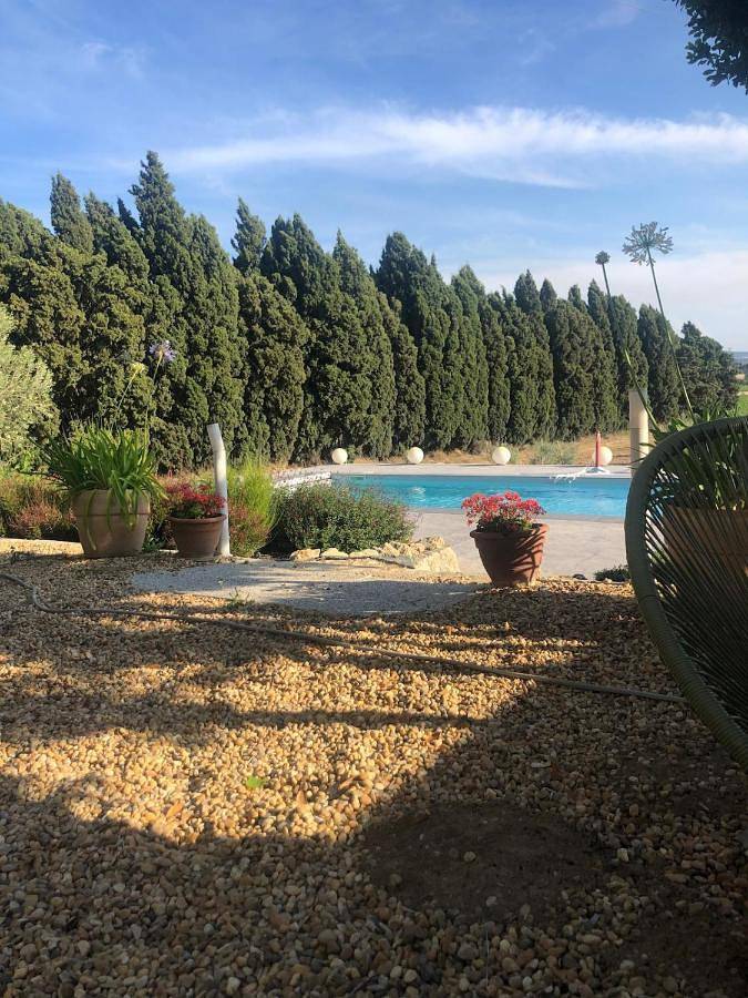 Location de vacances pour 10 personnes, avec jardin ainsi que piscine et vue, animaux acceptés à Moussan