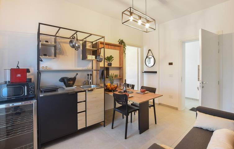 Ganze Ferienwohnung, Modernes Apartment mit Klimaanlage und Küche in der Nähe des Stadtzentrums von Rosolina in Rosolina, Polesine