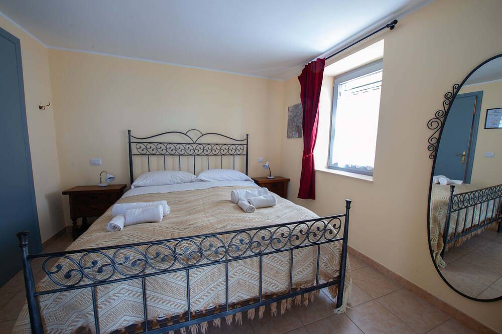 Ganze Wohnung, Guardea, apartment to reach Orvieto in 20 minutes in Guardea, Terni Provinz
