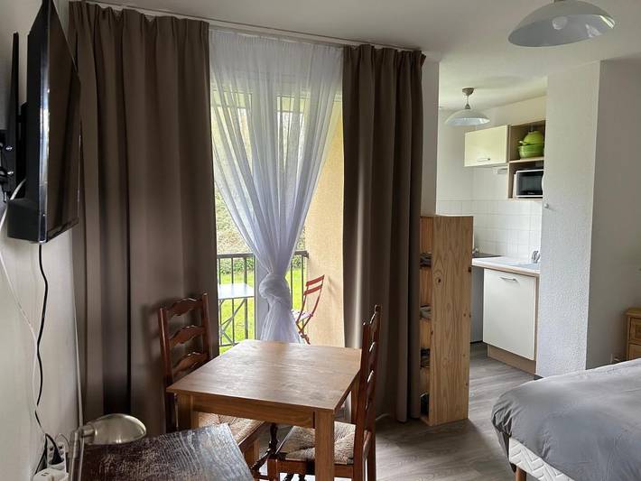 Gîte pour 2 personnes, avec piscine et jardin à Équemauville - 4