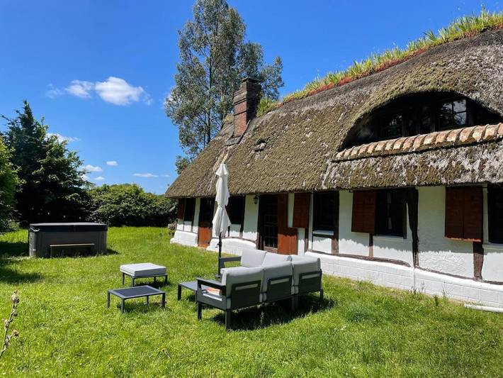 Location de vacances pour 7 personnes, avec Jacuzzi et Terrasse ainsi que Jardin et Vue dans Bourneville