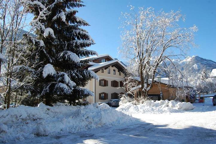 Studio with Balcony in Neukirchen am Großvenediger, Pinzgau