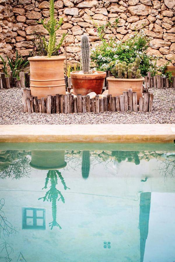 Maison d’hôte pour 2 personnes, avec piscine ainsi que jardin et terrasse, animaux acceptés