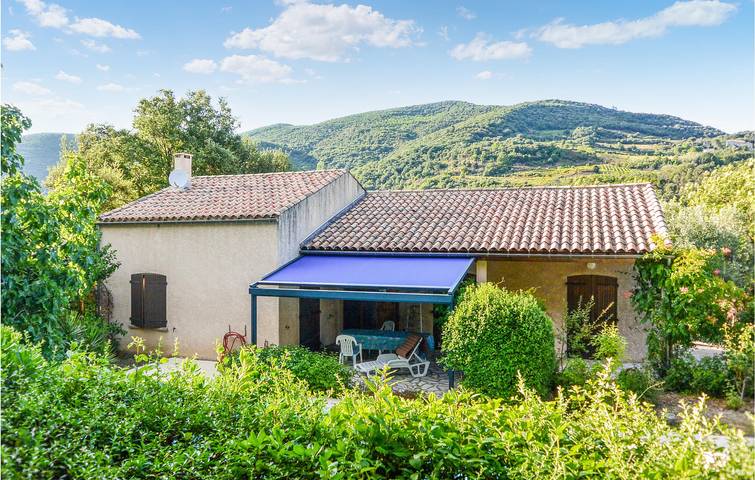 Casa de vacaciones para 4 personas, con terraza y vistas además de piscina y jardín - 1