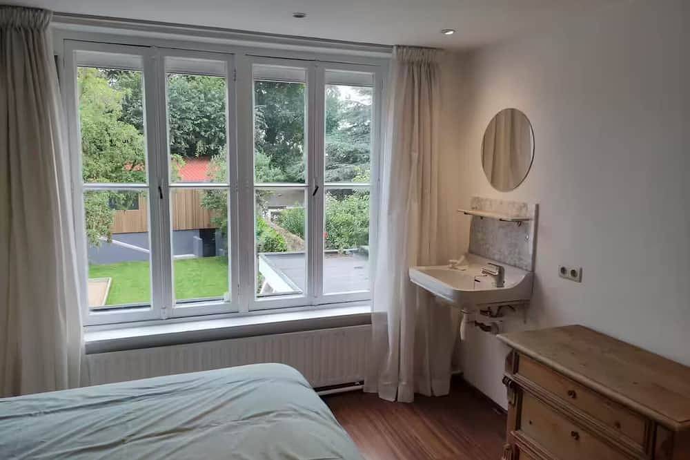 Charming house between town, sea and countryside in Sluis, Seeländisch Flandern