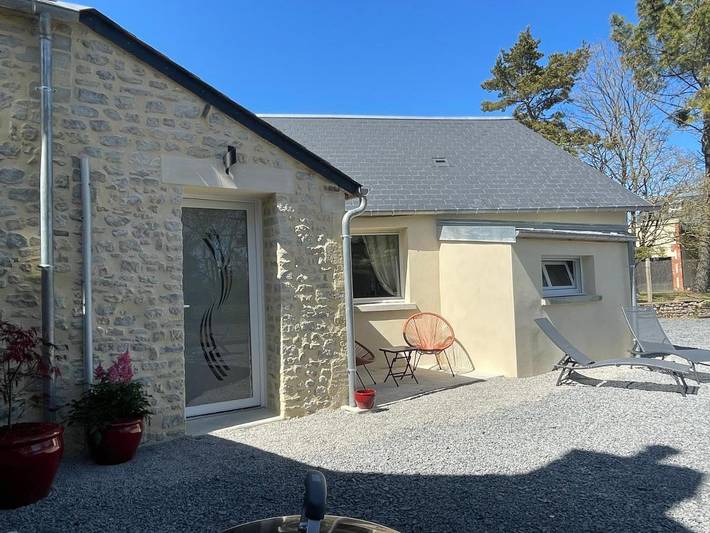 Location de vacances pour 4 personnes, avec terrasse et vue à Trévières