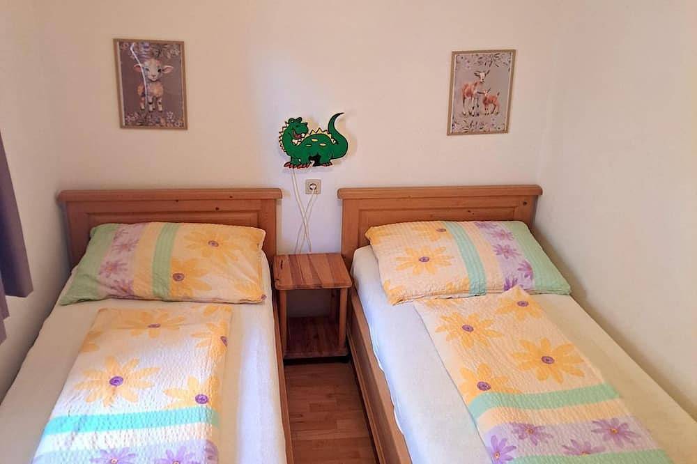 Apartment \"Kleine Familie\" - Pferde- und Schafhof Klinser in Vorderstoder, Totes Gebirge