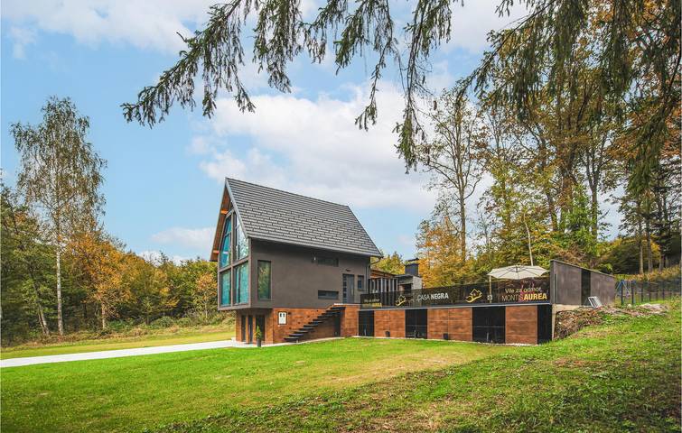 Gemütliche 2-Zimmer-Wohnung mit WLAN, Pool und Parkplatz in Pozega-Slawonien
