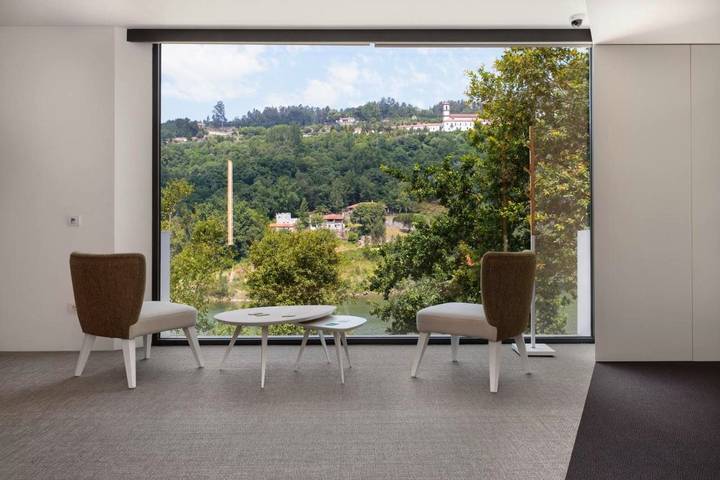 Casa de férias para 2 pessoas, com Terraço e Jacuzzi e ainda Jardim and Piscina em Município de Cinfães