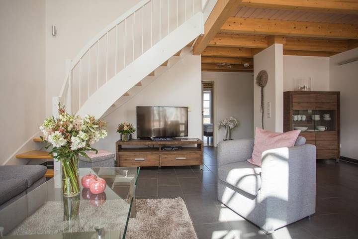 Ferienwohnung für 6 Personen, mit Balkon und Balkon/Terrasse sowie Sauna, mit Haustier in Krummhörn - 2