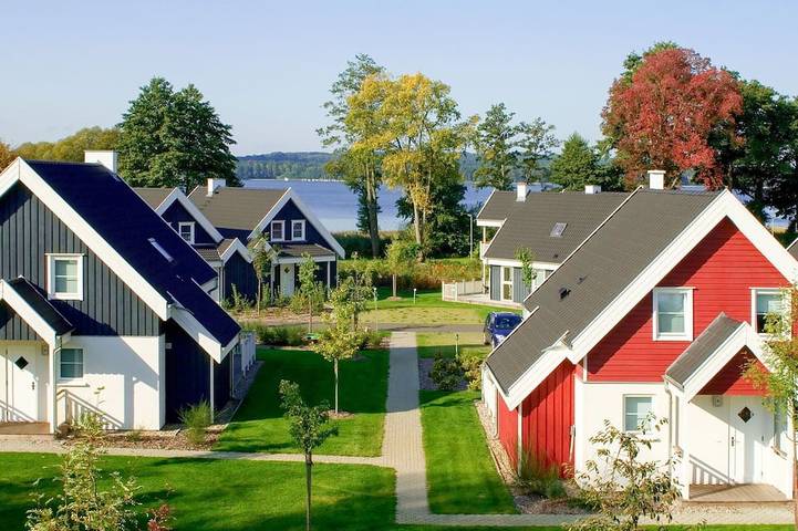 Ferienhaus für 8 Personen, mit Whirlpool und Terrasse sowie Garten, mit Haustier in Bad Saarow