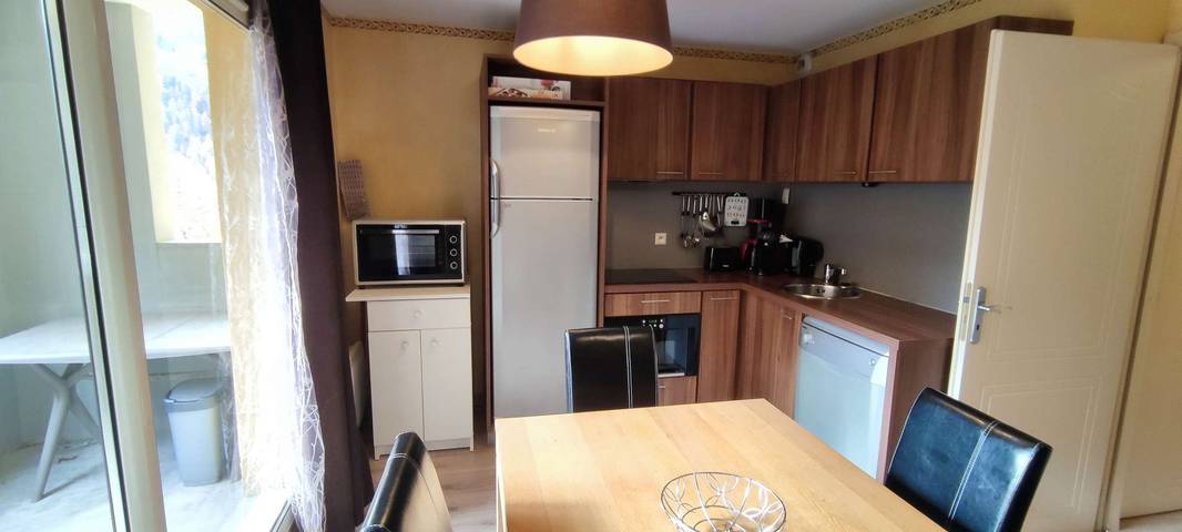 Appartement de vacances entier, 3 pièces plein centre, vue station et montagnes in Isola 2000, Isola