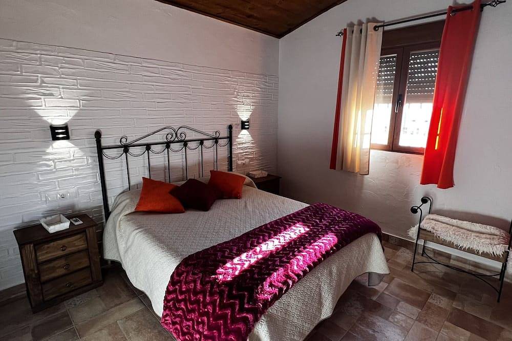 Casa Independiente en Sierra de Cazorla para 5, Perfecta para Aventura y Relax in El Almicerán, Cazorla