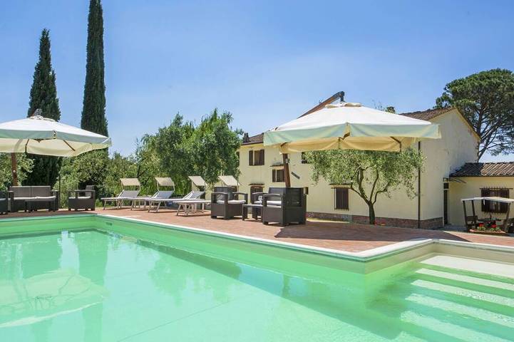 Villa für 18 Personen, mit Garten