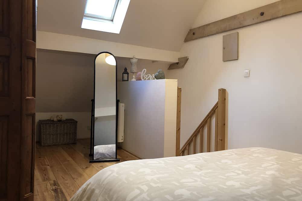 Appartement entier, \"Chez Mathilde\" Triplex meublé de tourisme classé 2 étoiles in Sainte-Croix-en-Plaine, Région de Colmar