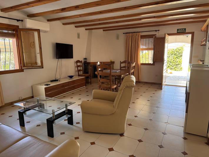 Ferienhaus für 6 Personen, mit Terrasse und Garten in Oliva - 4