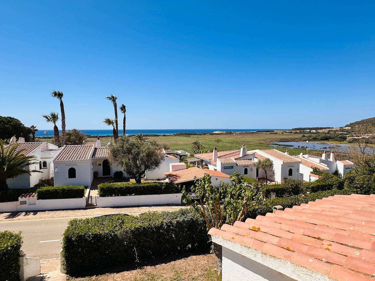 Villa 'Sa Pitxuri' mit Pool, Meerblick, WLAN und Klimaanlage in San Jaime Mediterráneo, Alaior Gemeinde