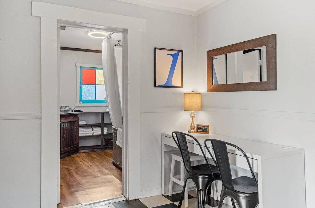 Eclectic & Fun Lumberyard Urban Cabin #1 in downtown, next to Nau in Flagstaff, Coconino Nationalwald