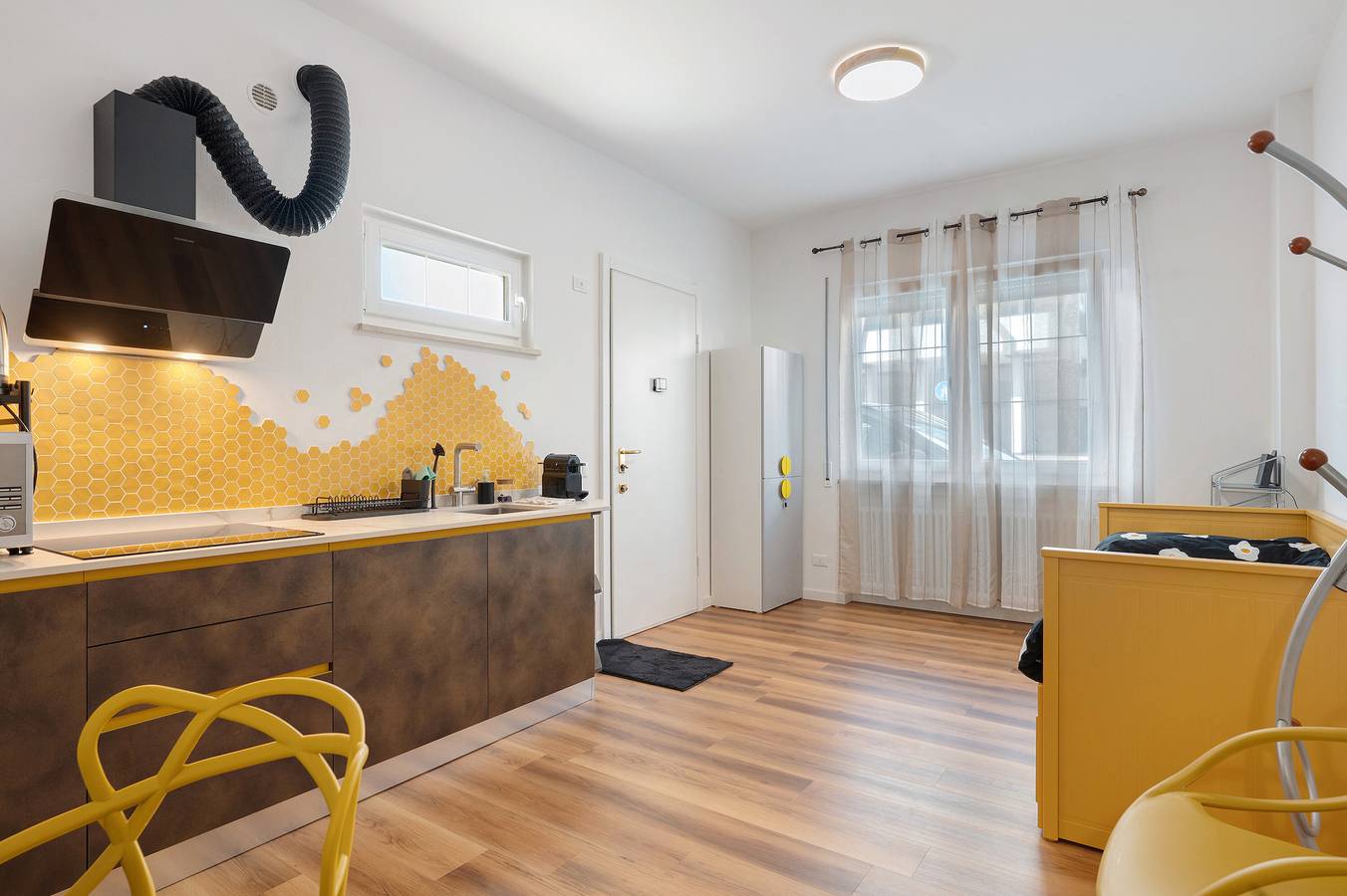 Ganze Wohnung, Apartment 'Honey Home' mit Bergblick, Wlan und Parkplatz in St. Jakob (Laifers), Leifers